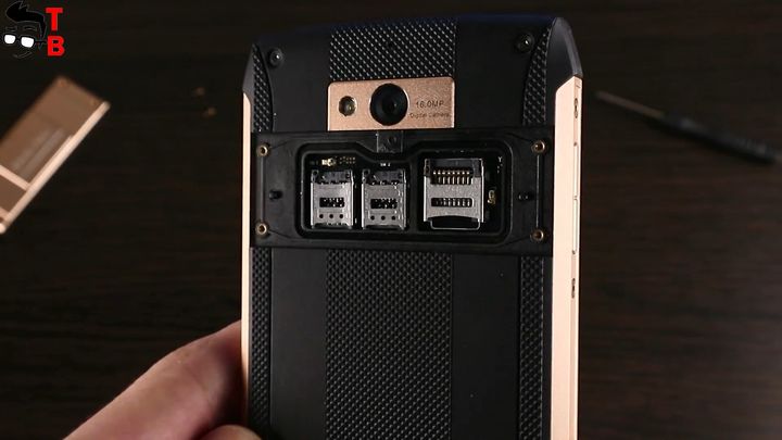 Blackview BV8000 Pro microSD slot