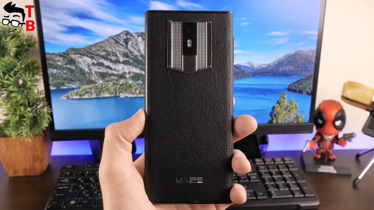 Maze Comet REVIEW & TESTS: Full Screen Phone with Leather Back