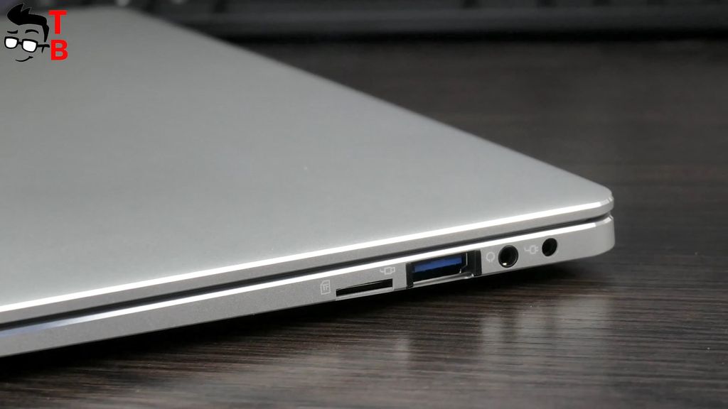 Teclast F7 REVIEW ports and connectors on sides