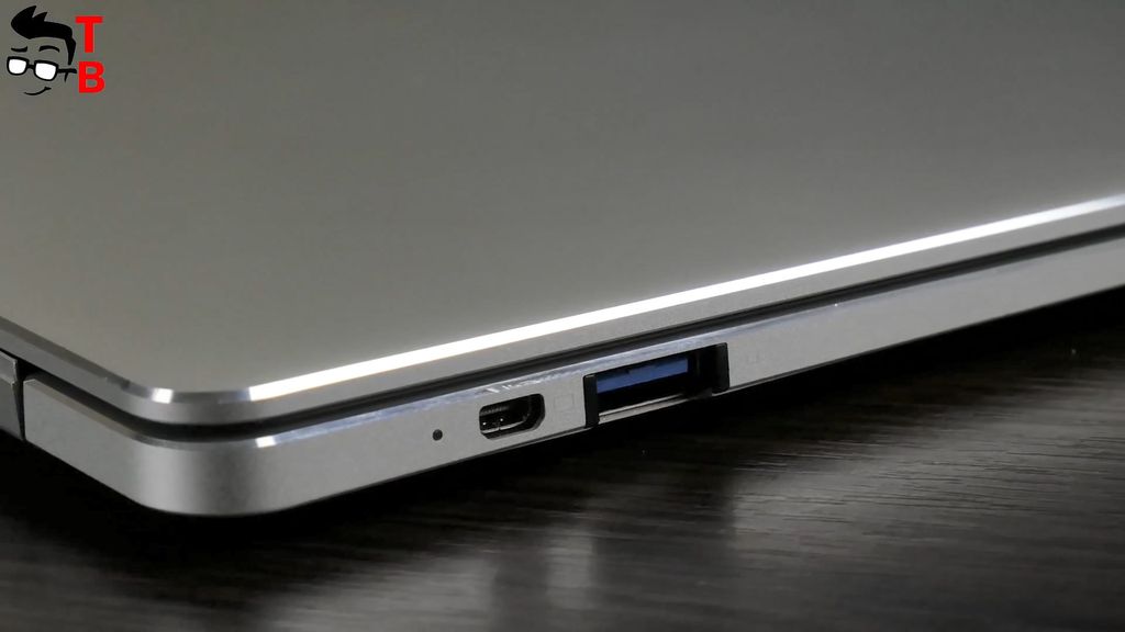 Teclast F7 REVIEW ports and connectors on sides