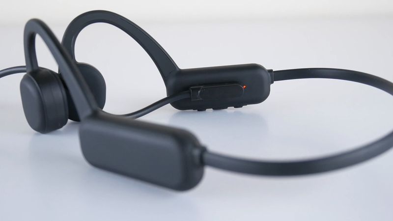 Wissonly Hi Runner REVIEW: 32GB Built-In Memory Bone Conduction Headphones!