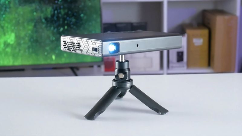 Elephas A1 REVIEW: A Phone-Sized DLP Wi-Fi Projector!