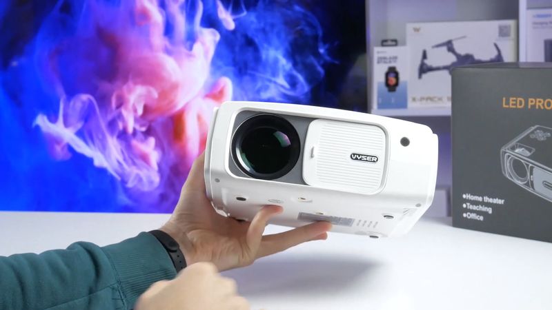 VYSER L1 REVIEW: Some Features That Other Budget Projectors Don't Have!