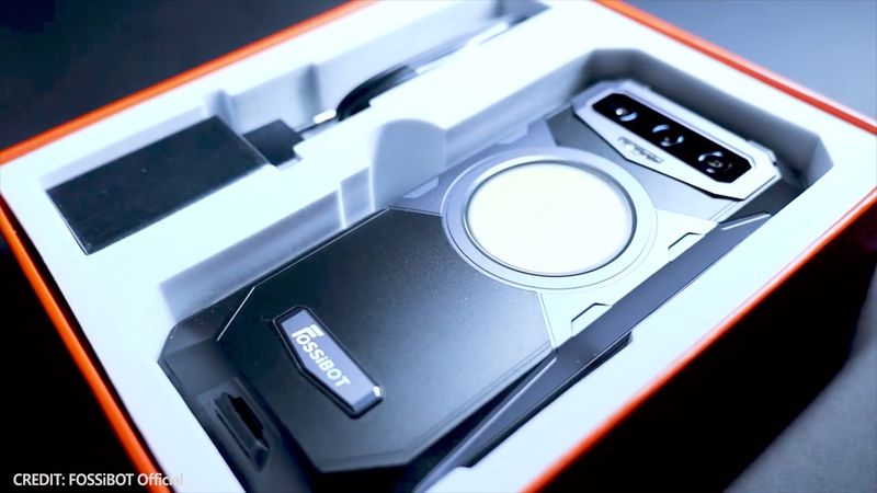 FOSSiBOT F102 PREVIEW: Is This The Best Smartphone For Hiking?