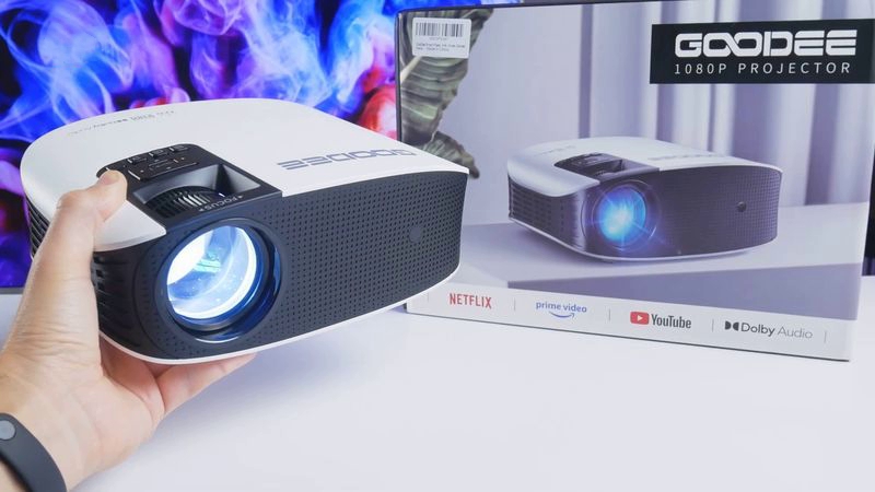 GooDee YG600-Movin REVIEW: 400 Inch Projector with Netflix/Prime Video Certified!